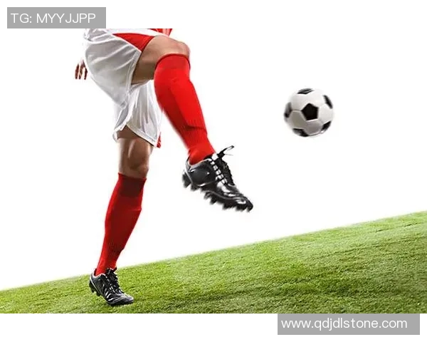 足球明星魅力步伐全景视频展现帅气风采与精彩瞬间